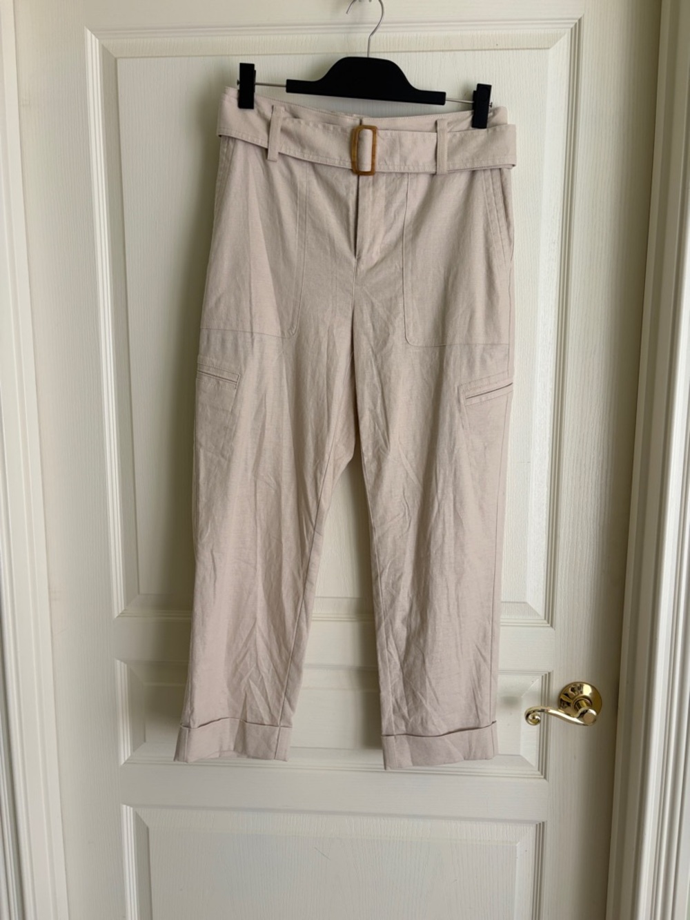 Vince Cropped Belted Cargo Pants in Light Beige